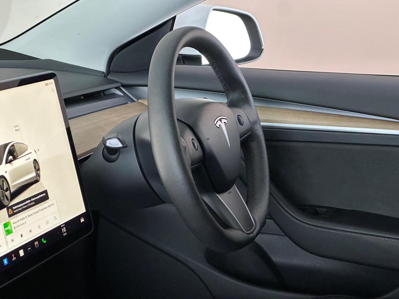 Tesla Model 3 AF22DGX