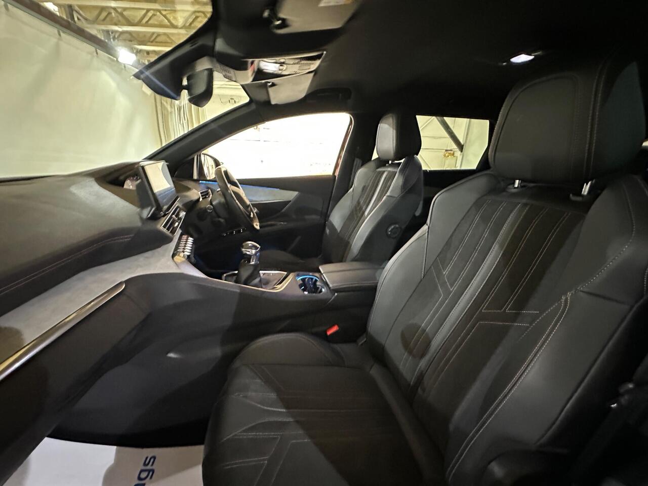 Peugeot 5008 YP21AXZ