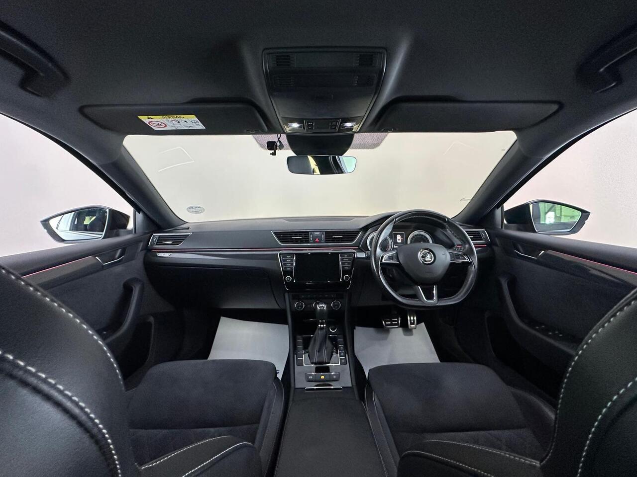 Skoda Superb AX17GDE