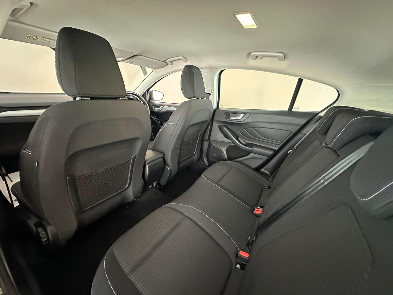 Ford Focus KW69ZVB