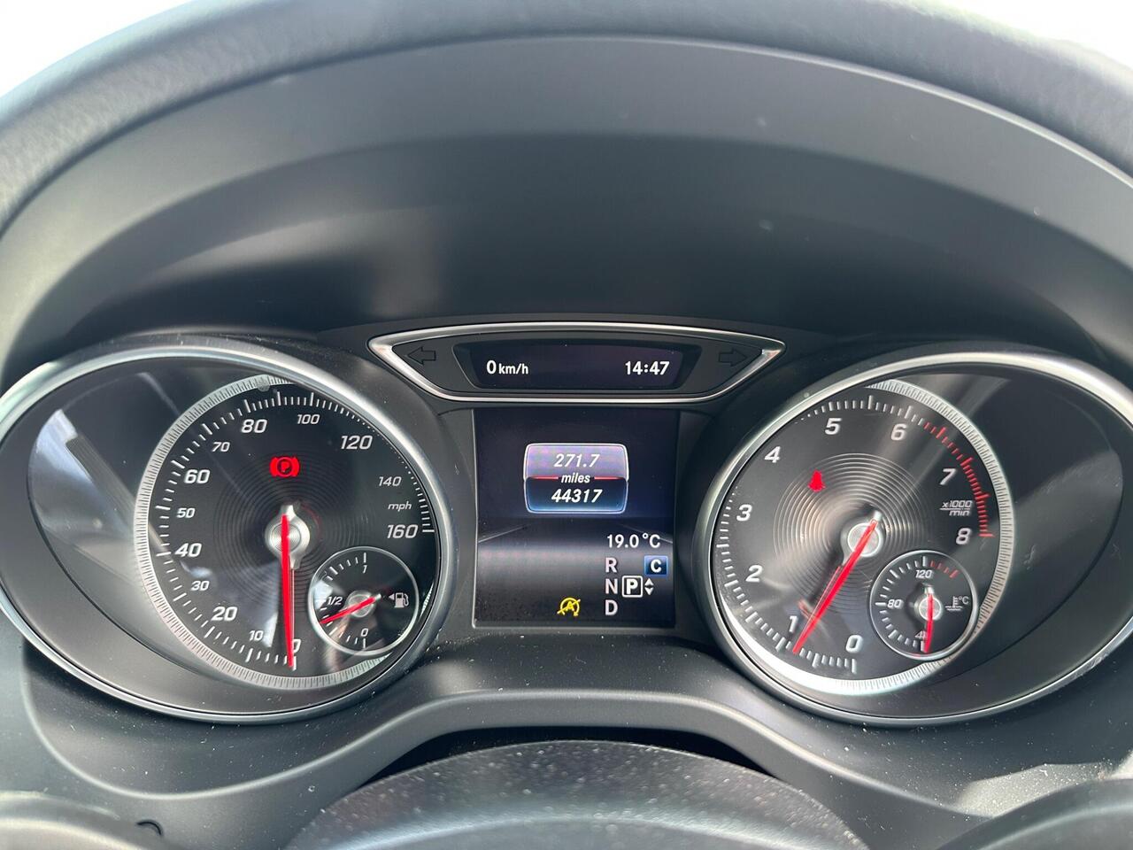 Mercedes-Benz GLA OY68LWD