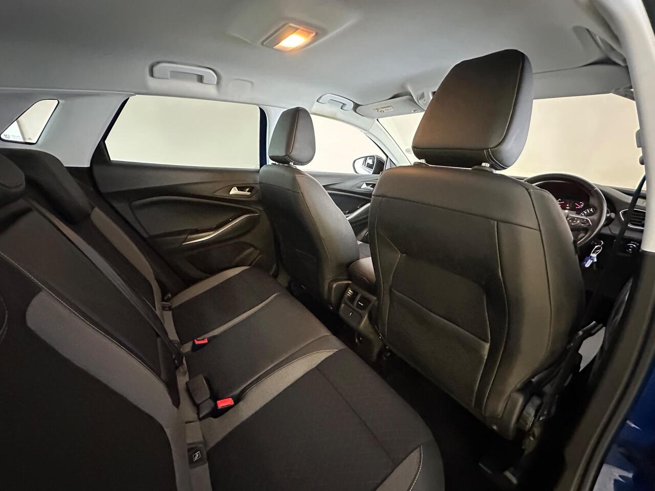 Vauxhall Grandland X DF21CBO