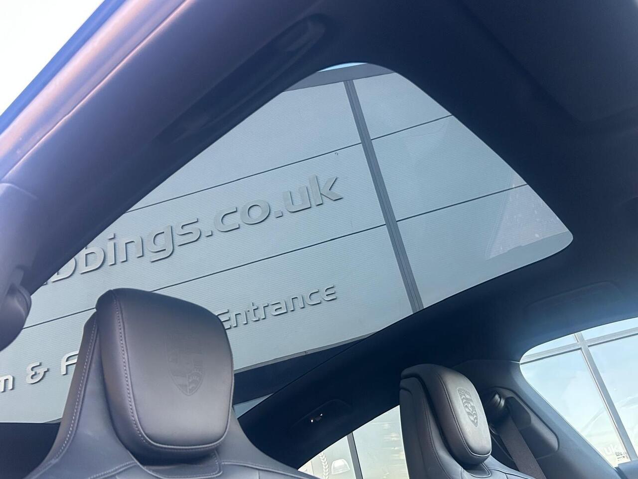 Porsche Taycan LE23WSU