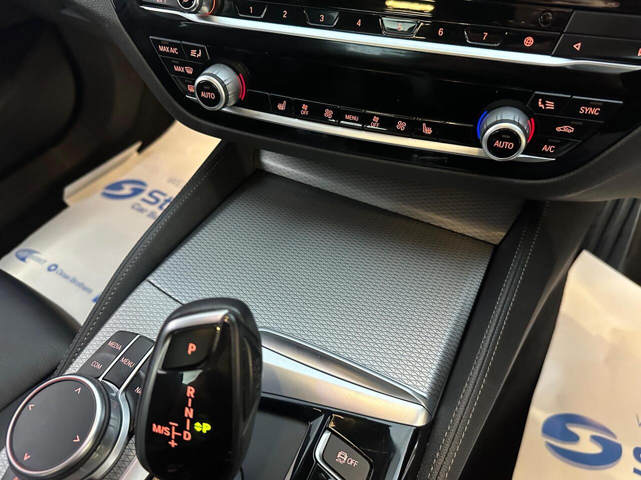 BMW 5 Series LO69YFR