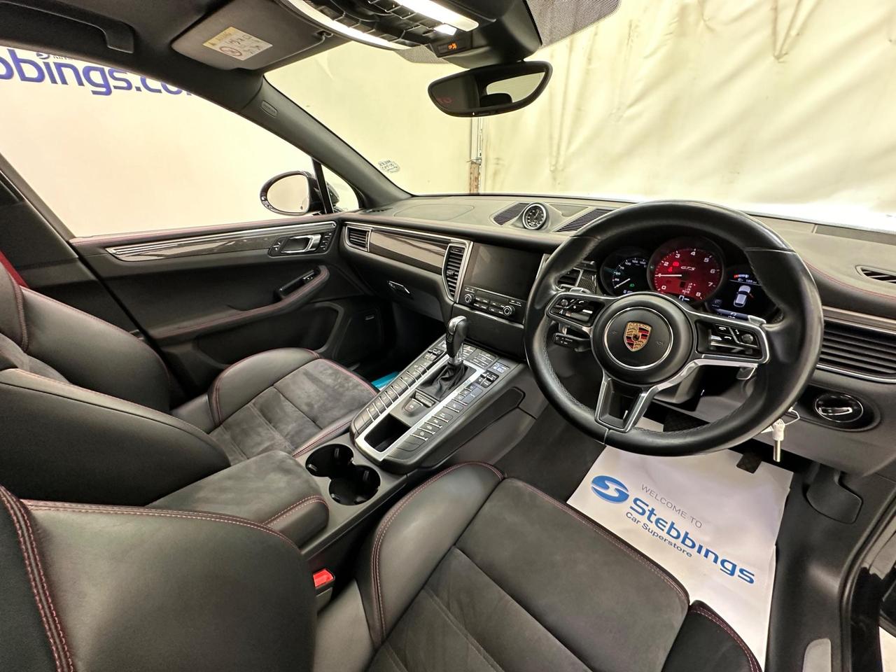 Porsche Macan WM66DZS
