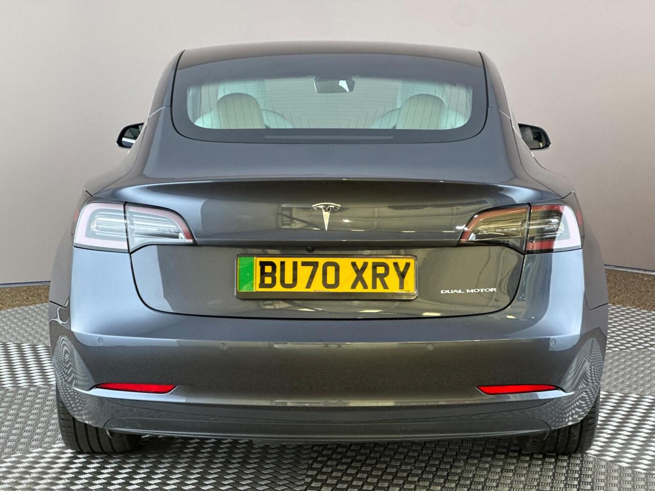 Tesla Model 3 BU70XRY