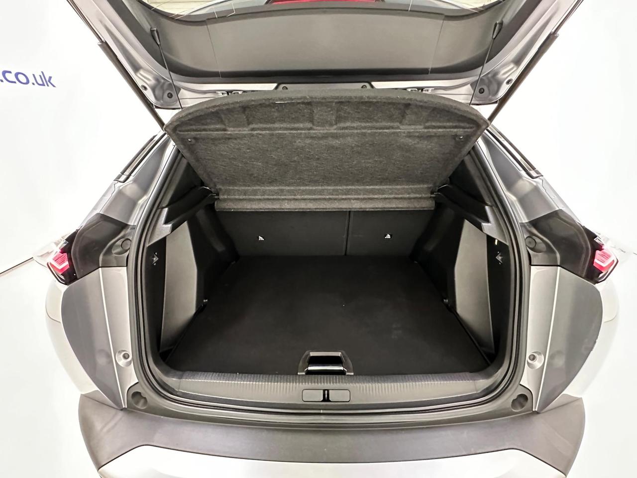 Peugeot 2008 AF73DWW