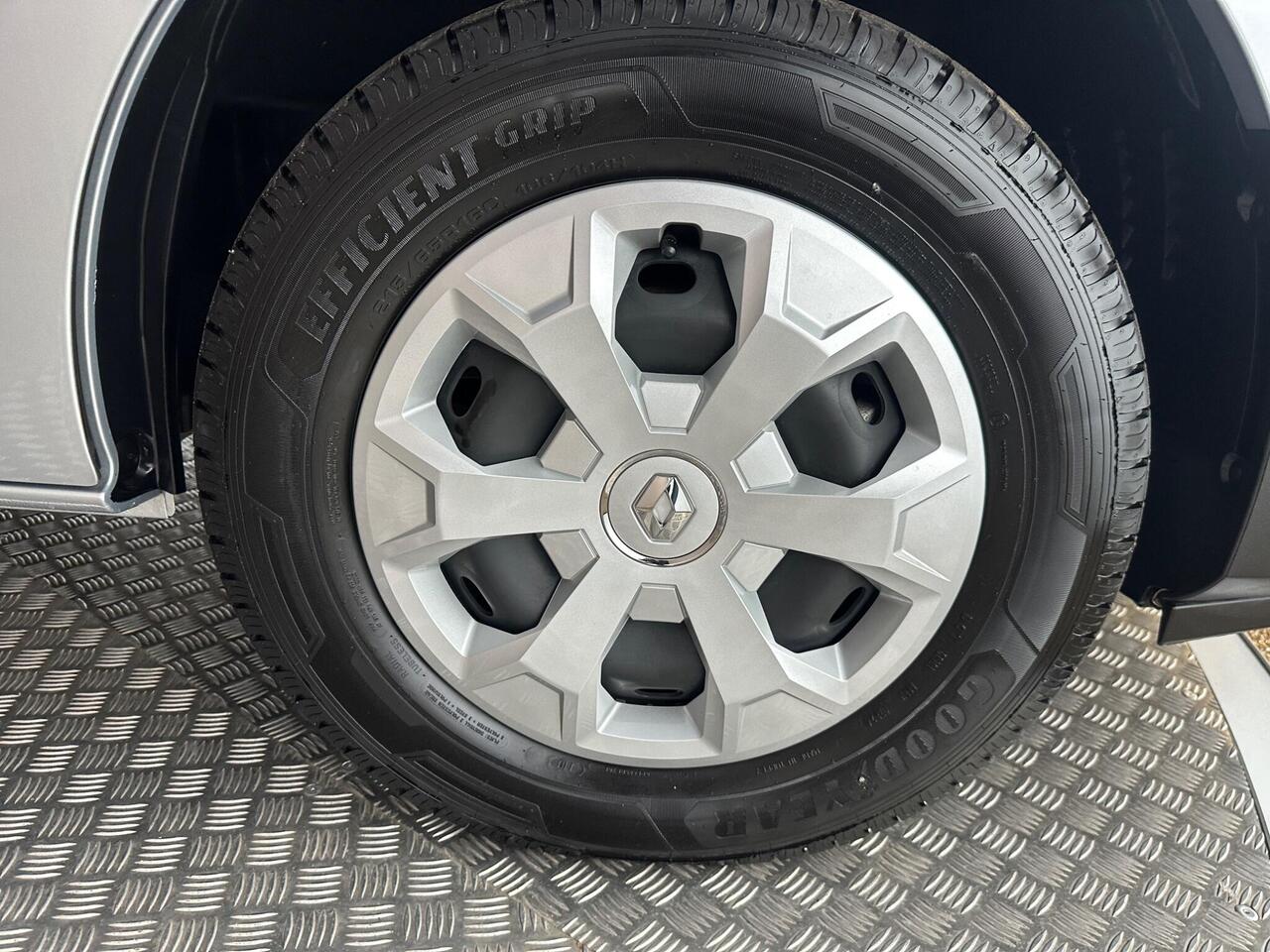 Renault Trafic OU25BUJ