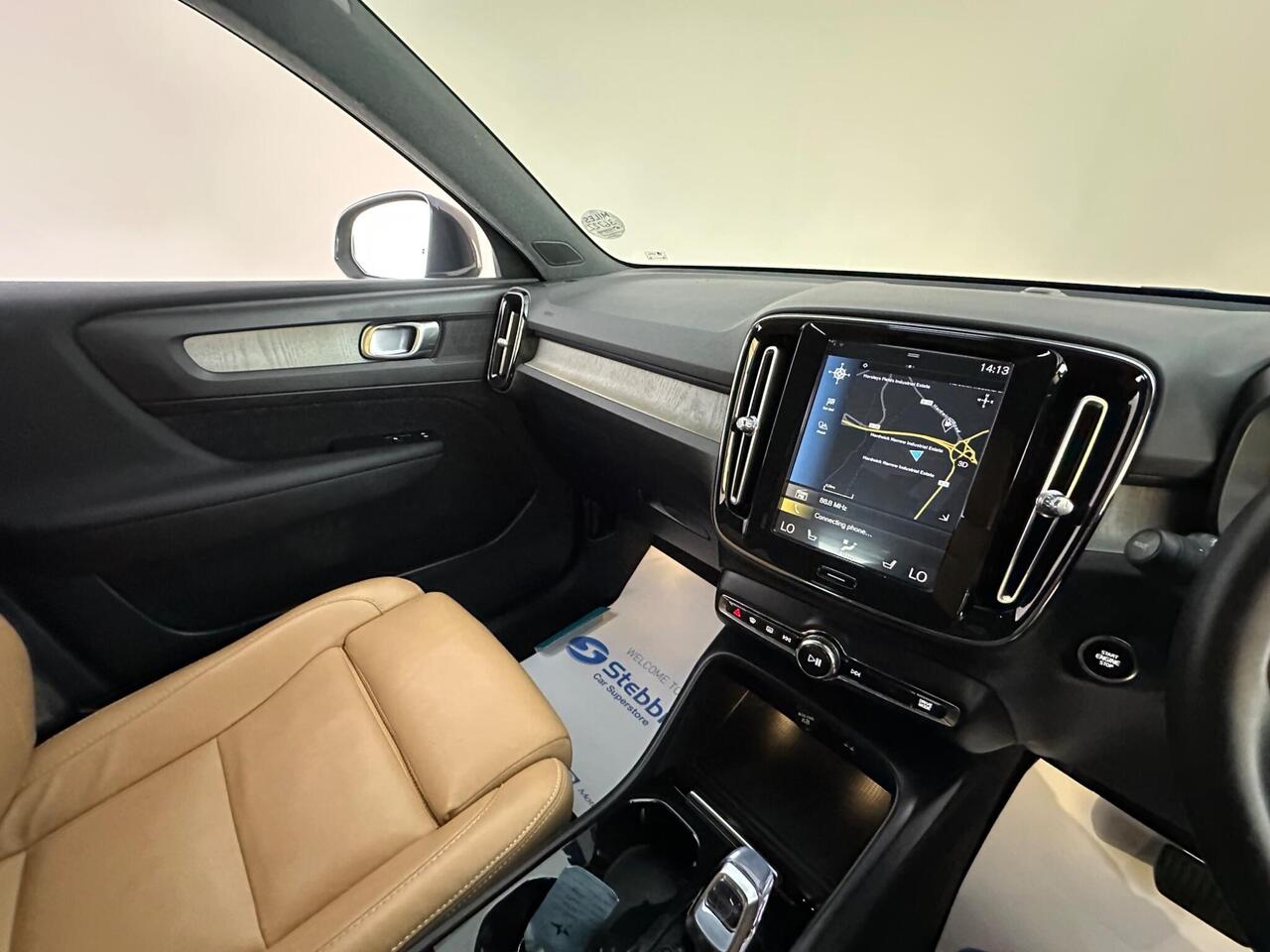Volvo XC40 YW68VFY