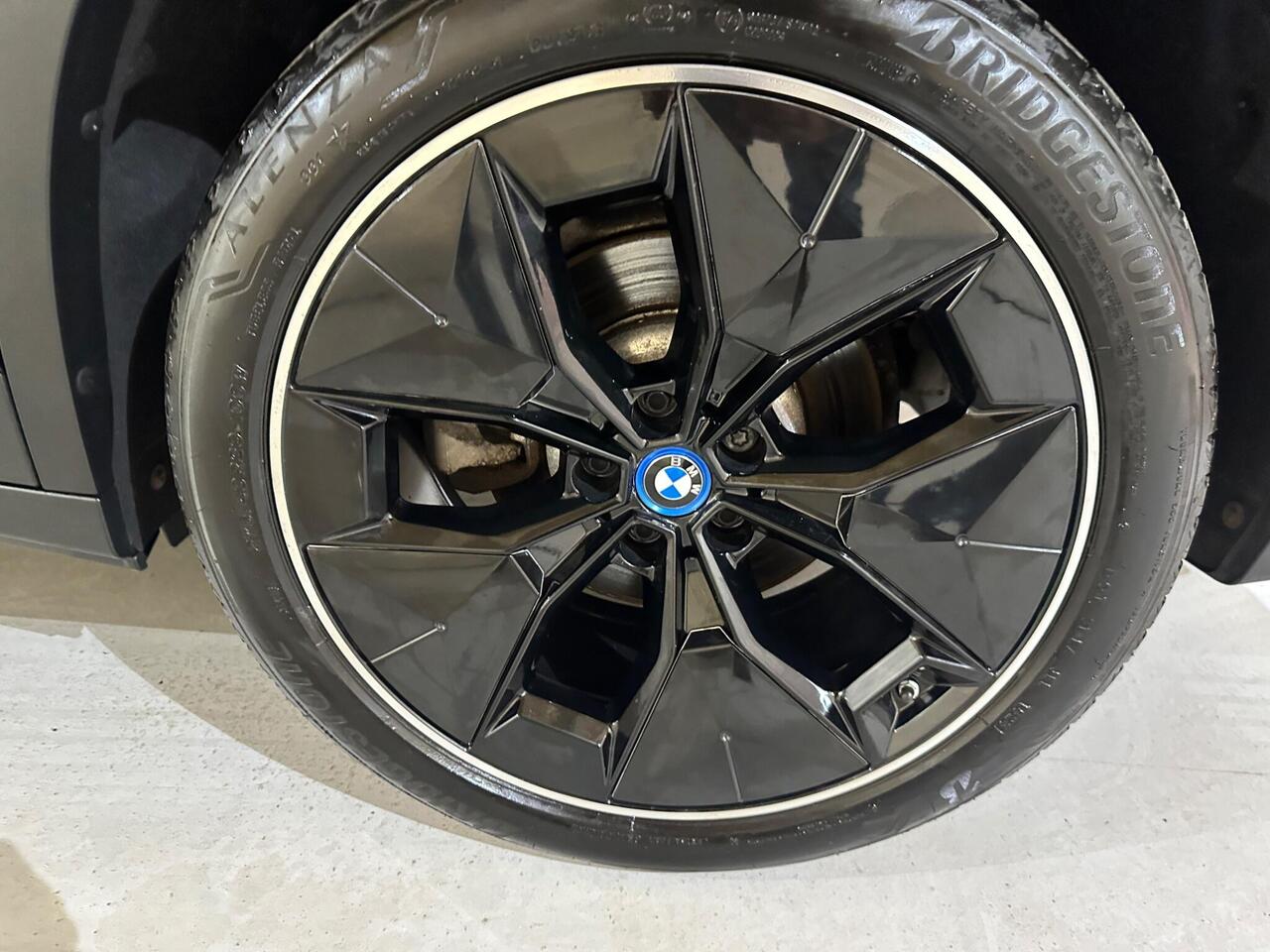 BMW iX3 LK71HUO
