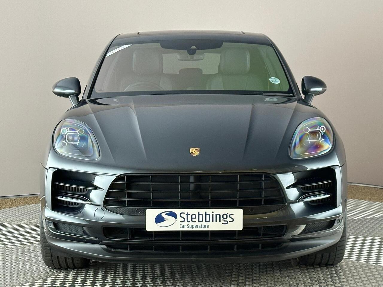 Porsche Macan LJ20WHU