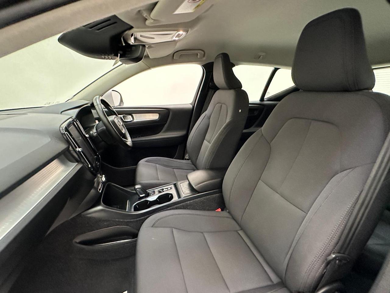 Volvo XC40 YM70FWV
