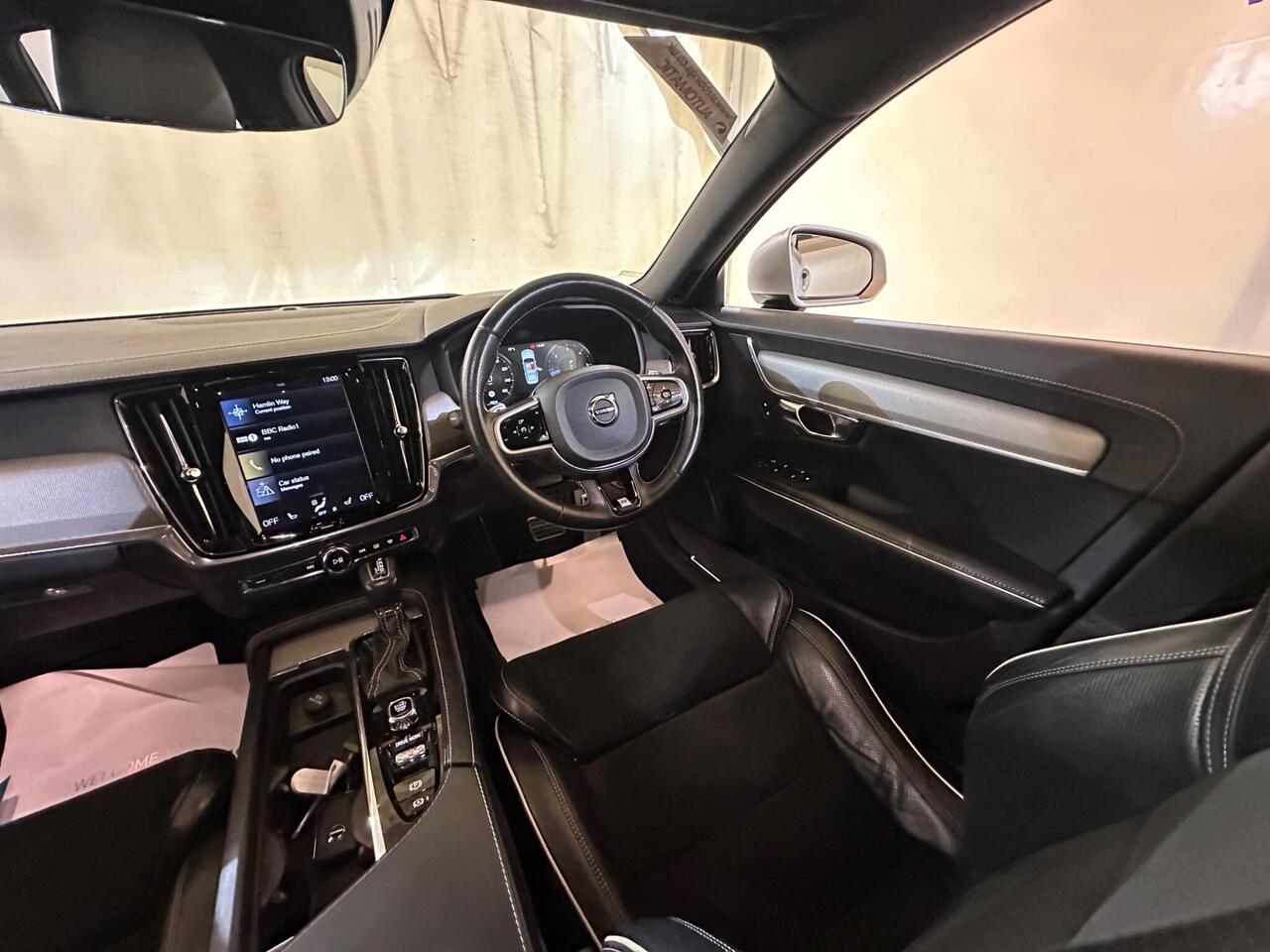 Volvo S90 SF68UOS