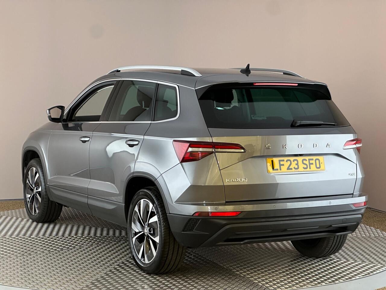 Skoda Karoq LF23SFO