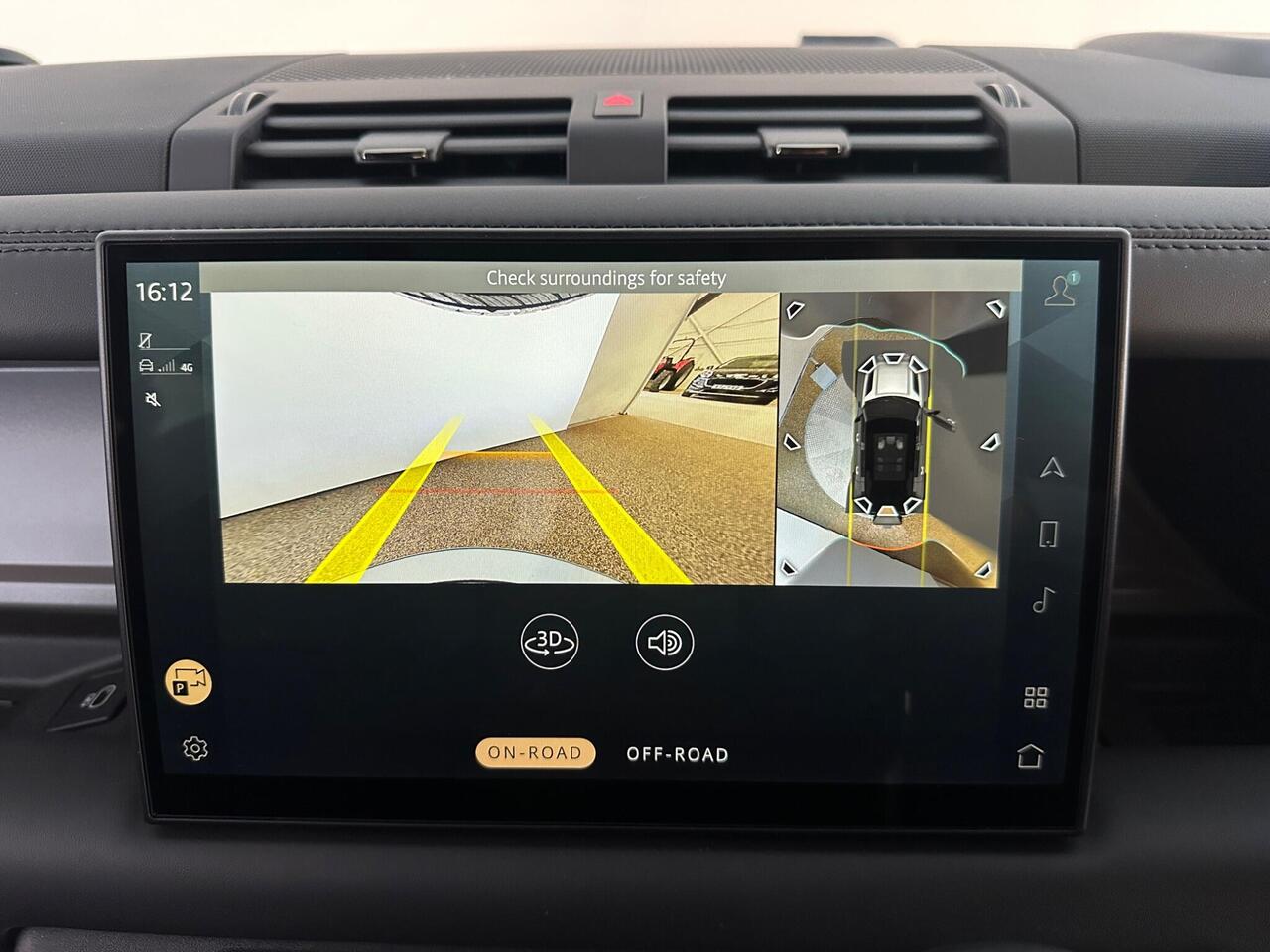 Land Rover Defender 110 FY25UTL