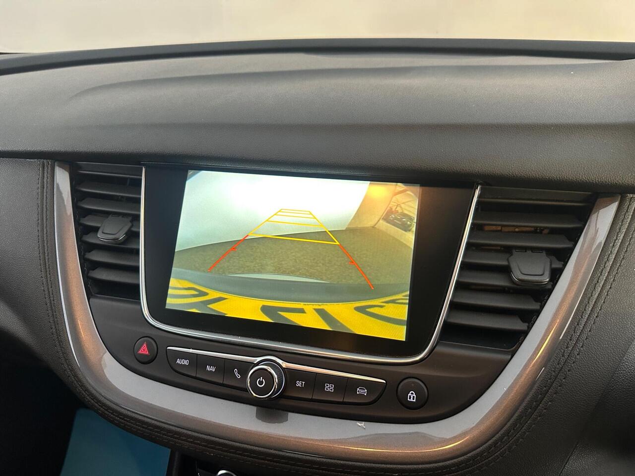 Vauxhall Grandland X DF21CBO
