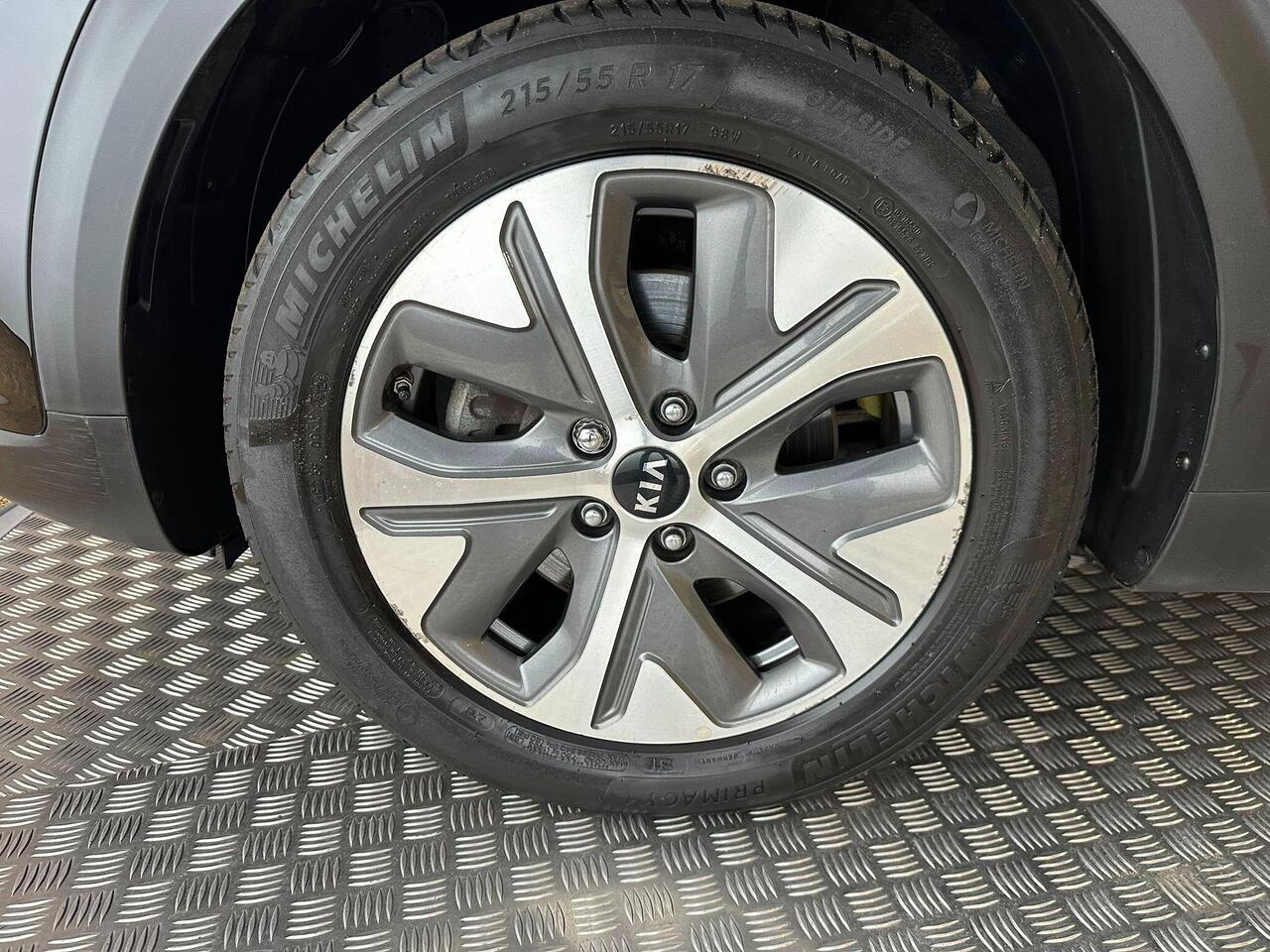 Kia Niro BK22MPV