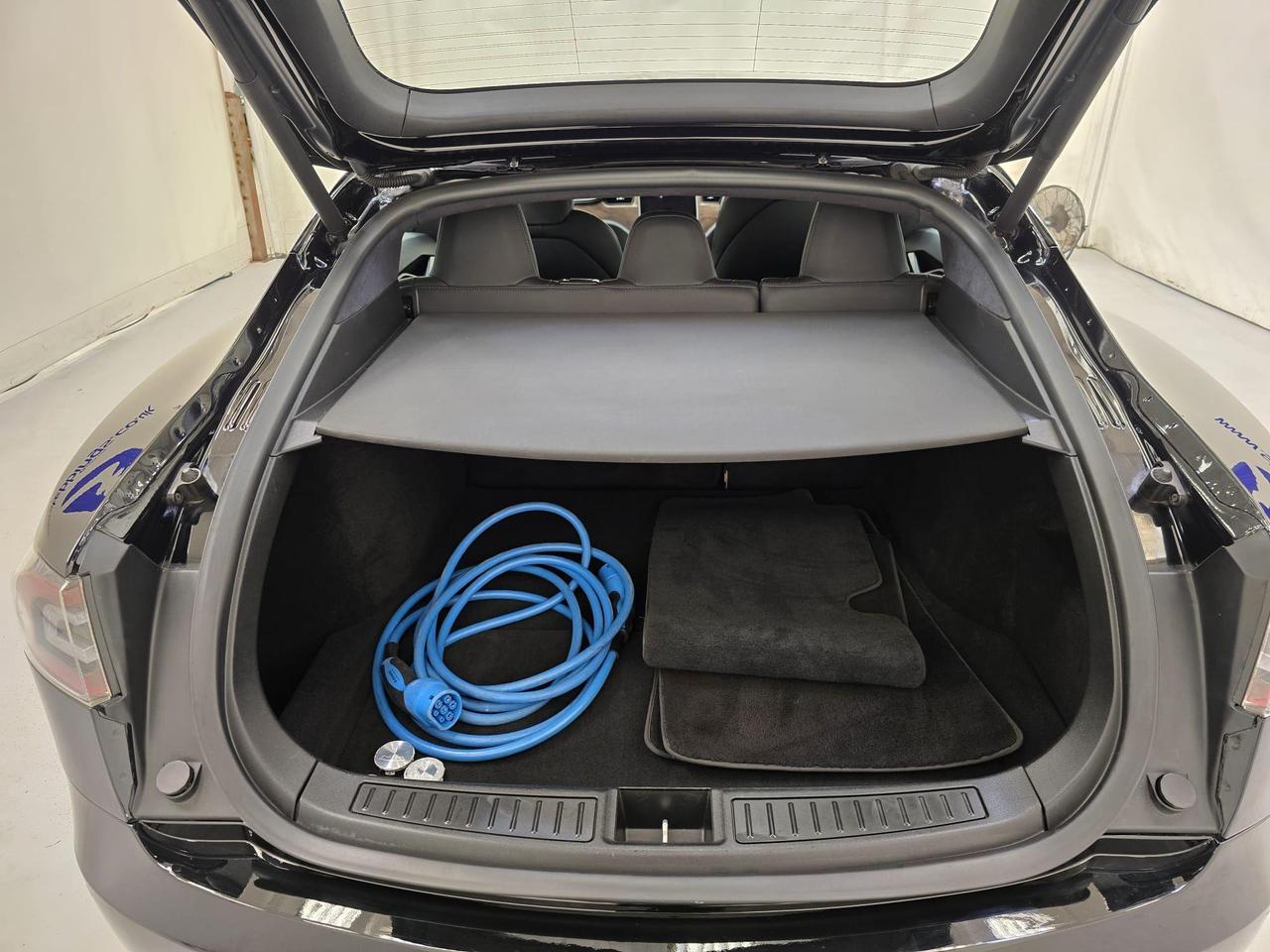 Tesla Model S BN20DGE