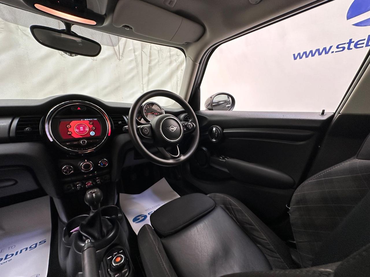 MINI Hatch ND68SXJ