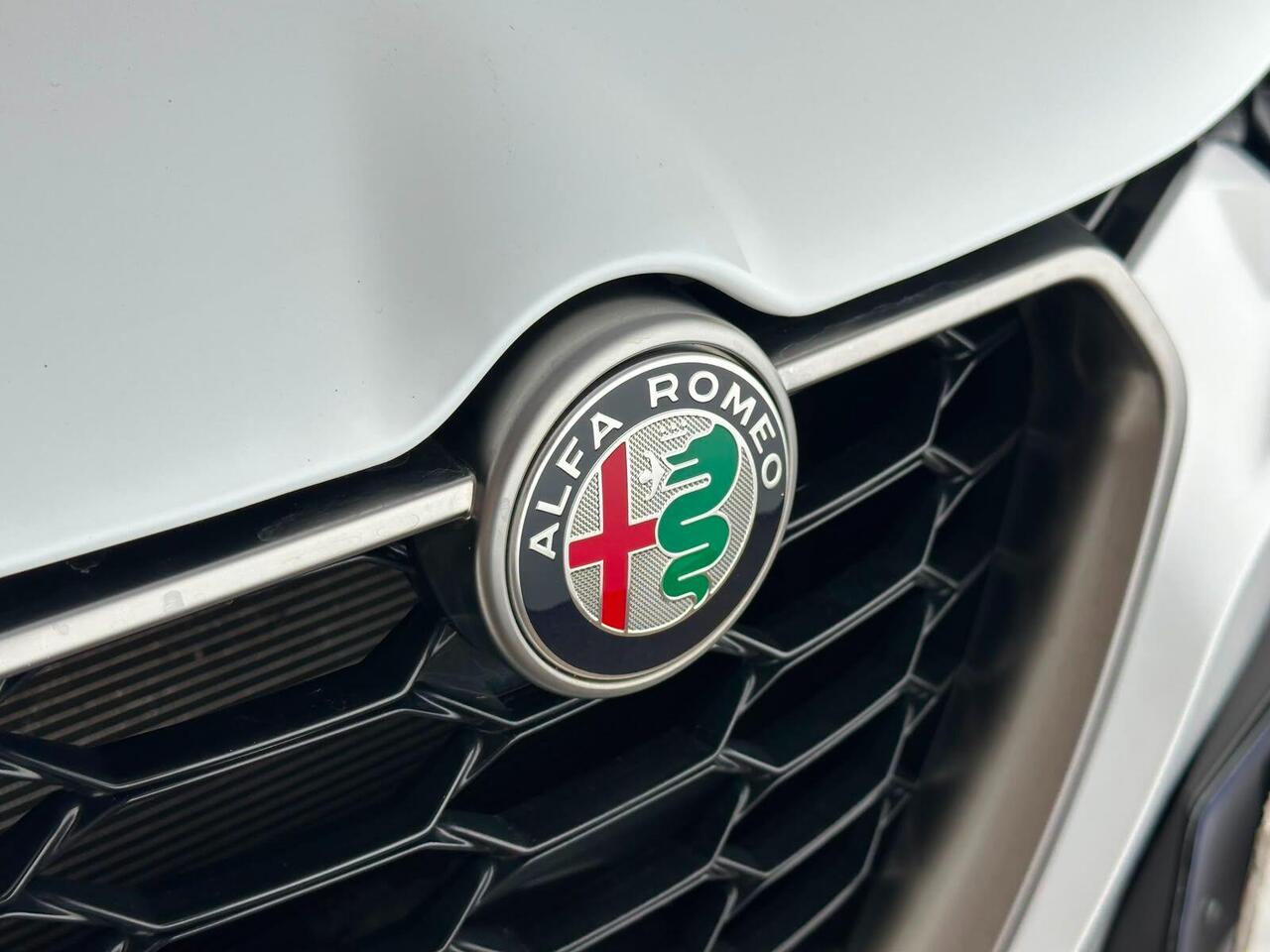 Alfa Romeo Tonale YIG6309