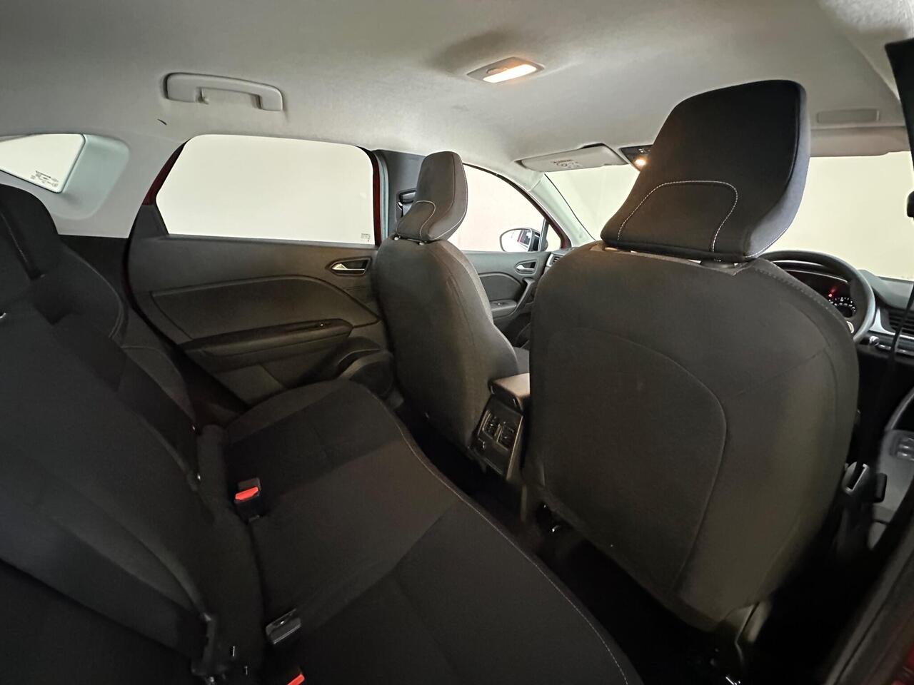 Renault Captur YC70WFO