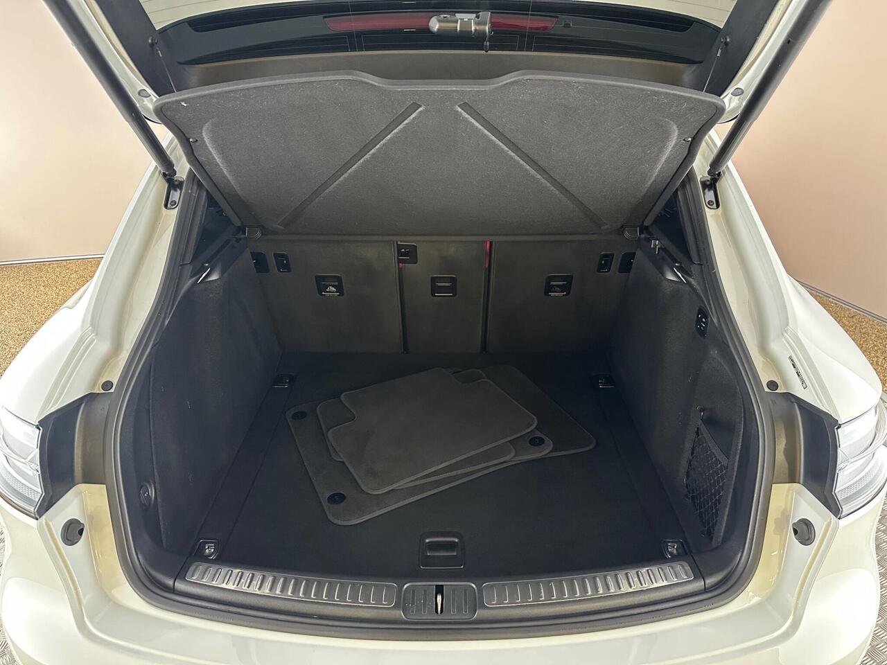 Porsche Macan AP24DWK