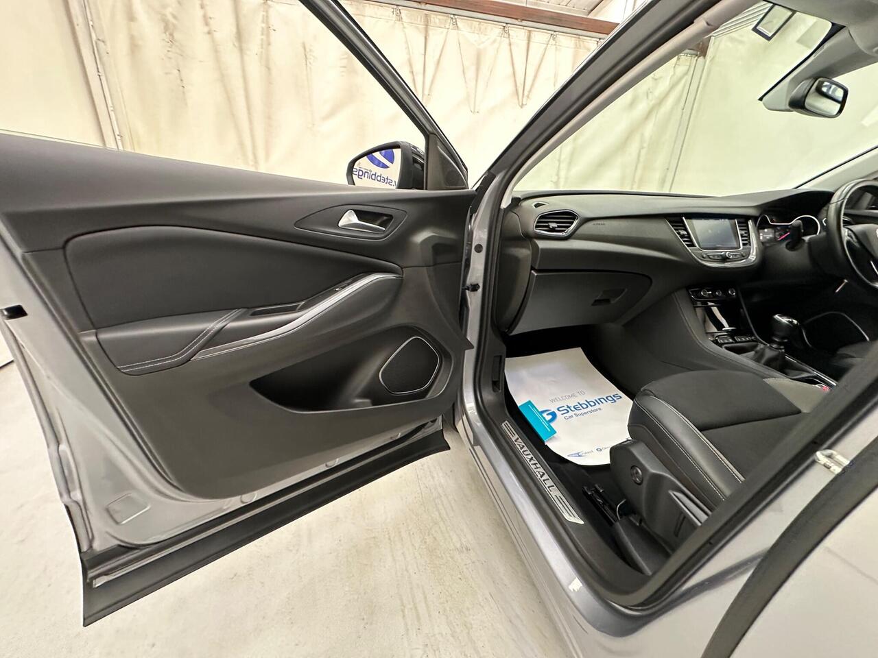 Vauxhall Grandland X EX19SXR