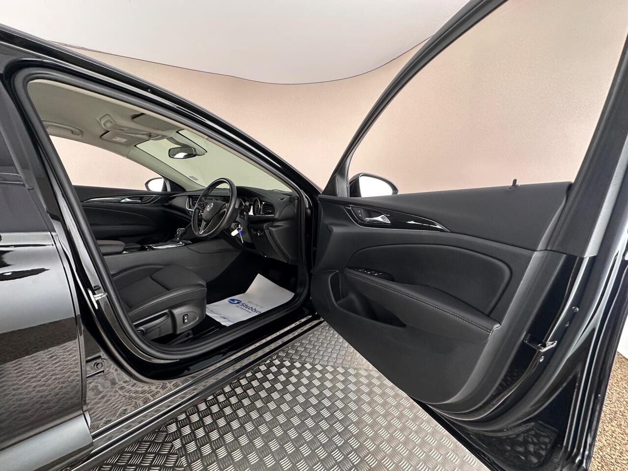 Vauxhall Insignia VN21XVA