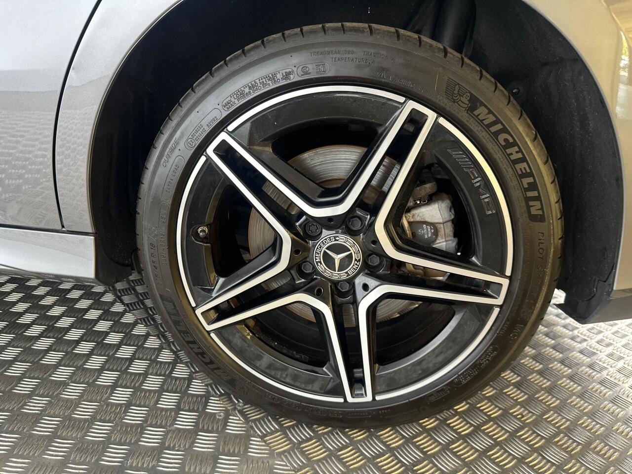 Mercedes-Benz CLA GU72XSD