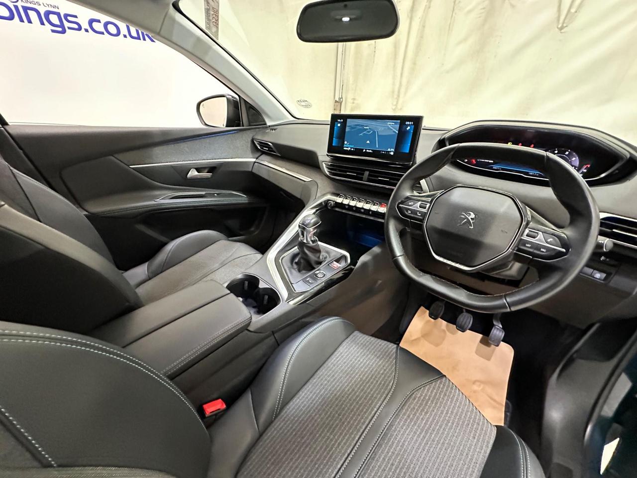 Peugeot 3008 YT22NHG