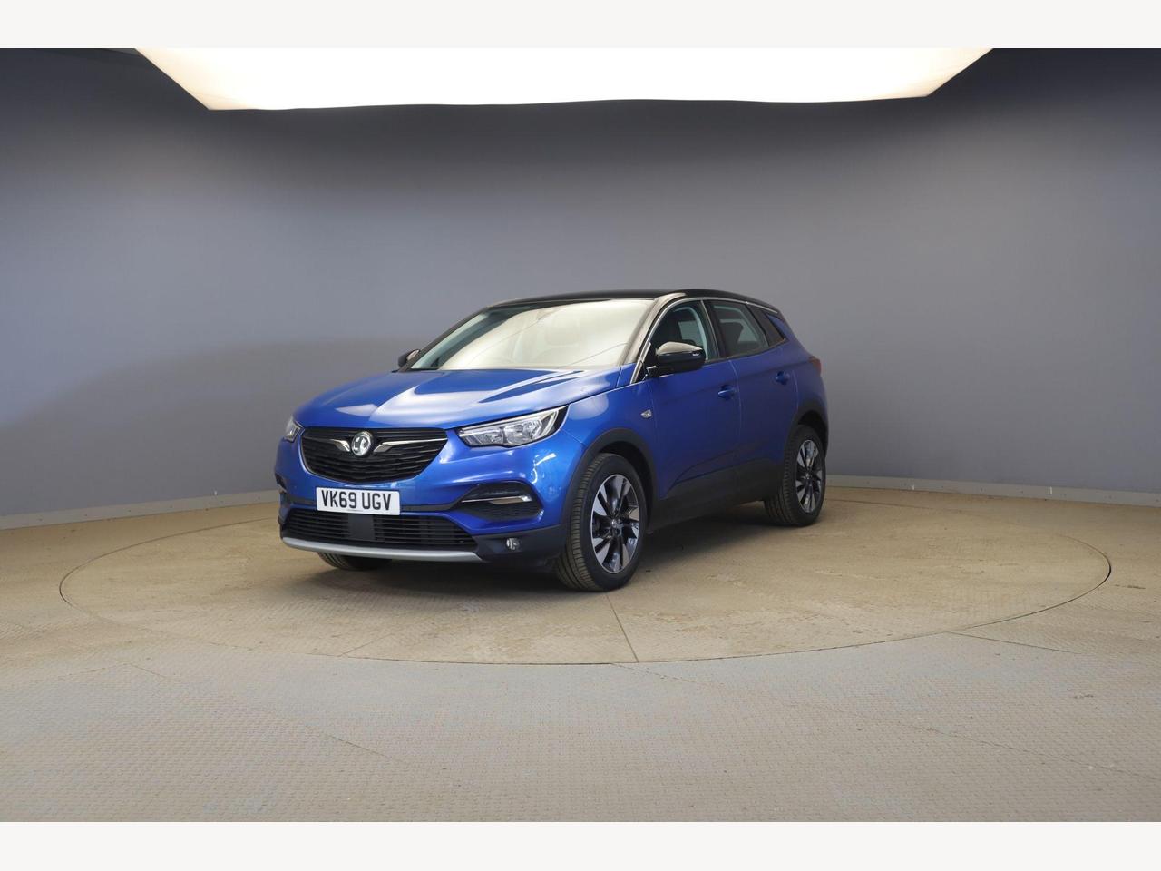 Vauxhall Grandland X VK69UGV