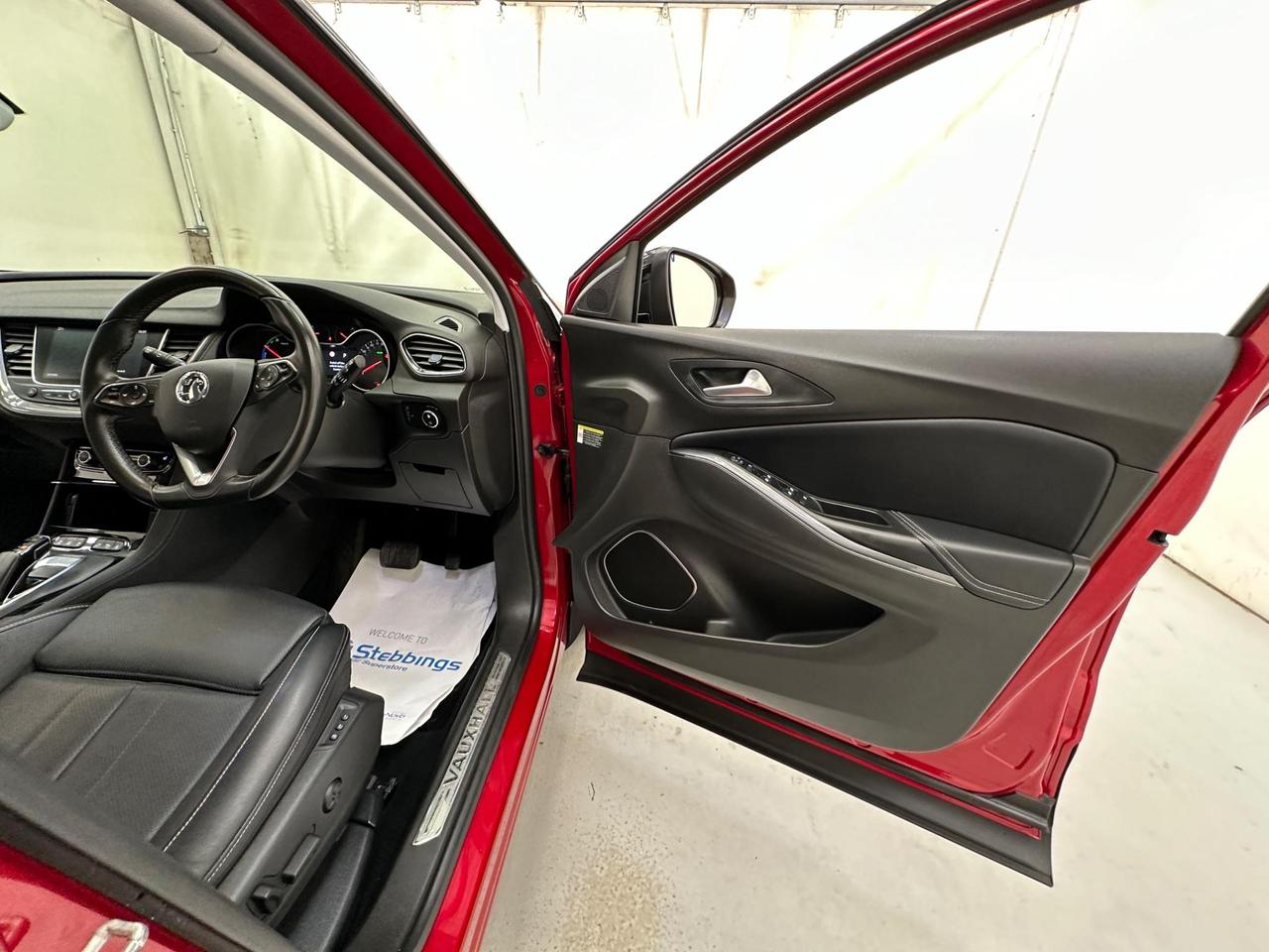 Vauxhall Grandland X BL69ZGN