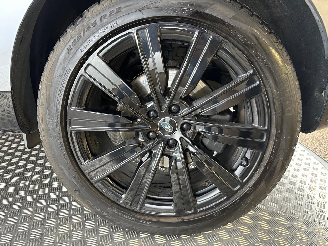 Land Rover Range Rover PF22UBS