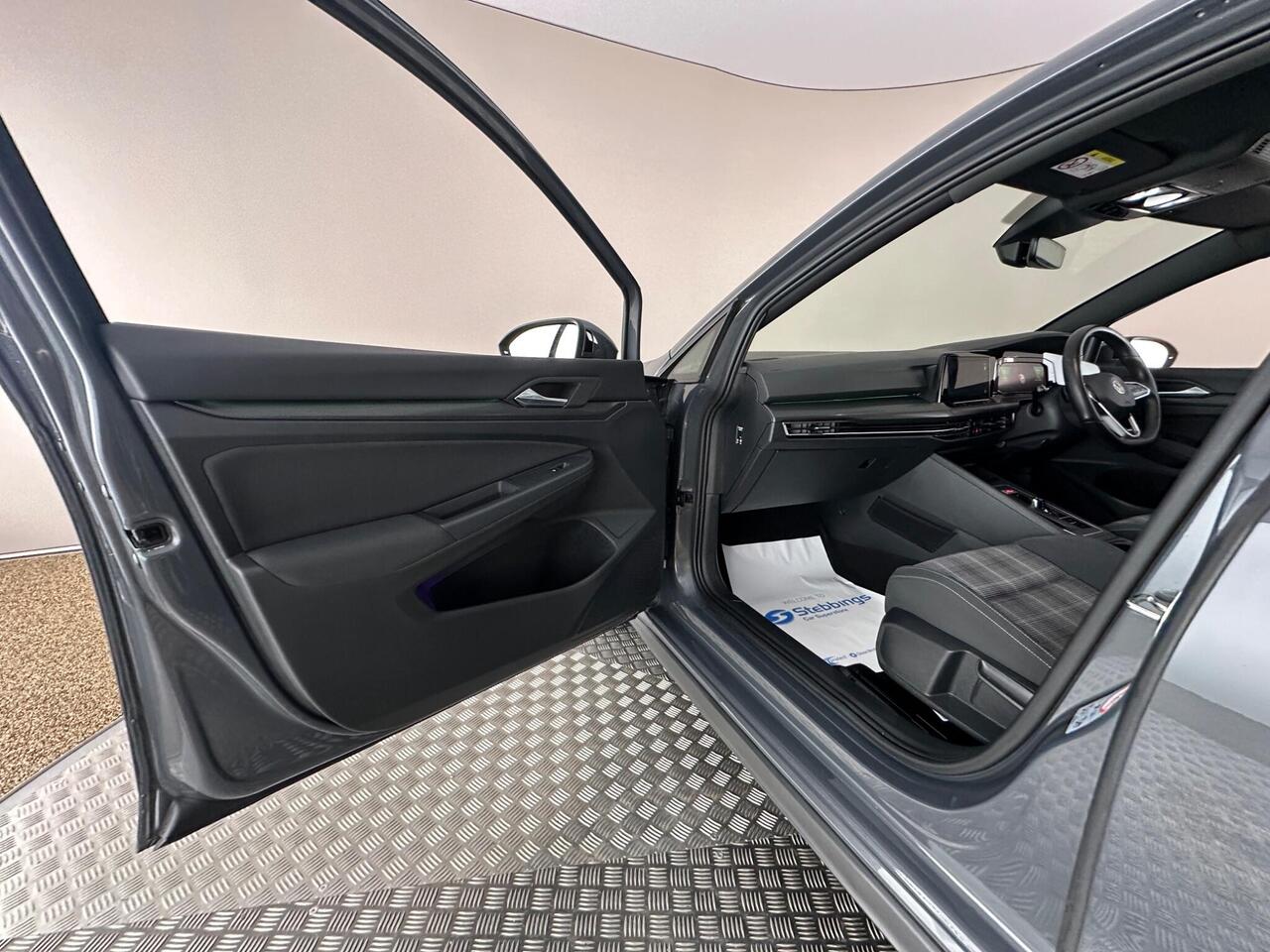 Volkswagen Golf DF70SFV