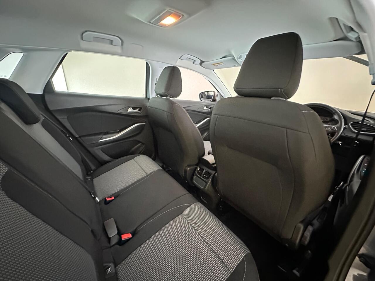 Vauxhall Grandland X SK68DMY