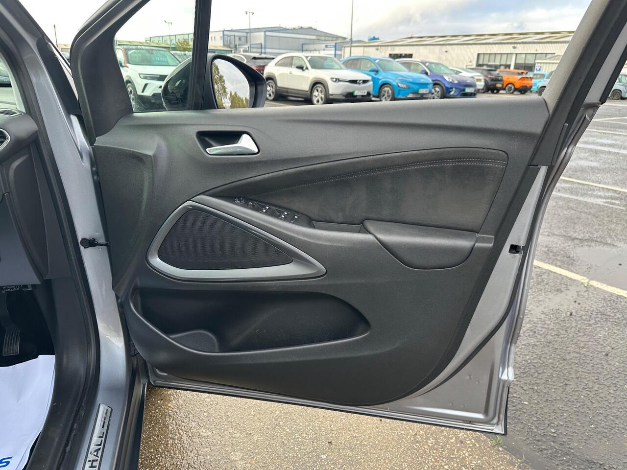 Vauxhall Crossland SH22LWL