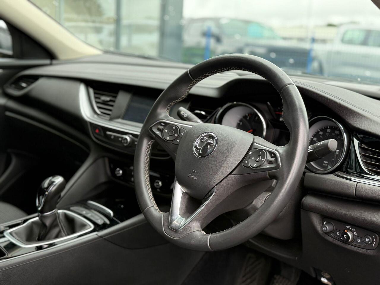 Vauxhall Insignia VO71HRZ