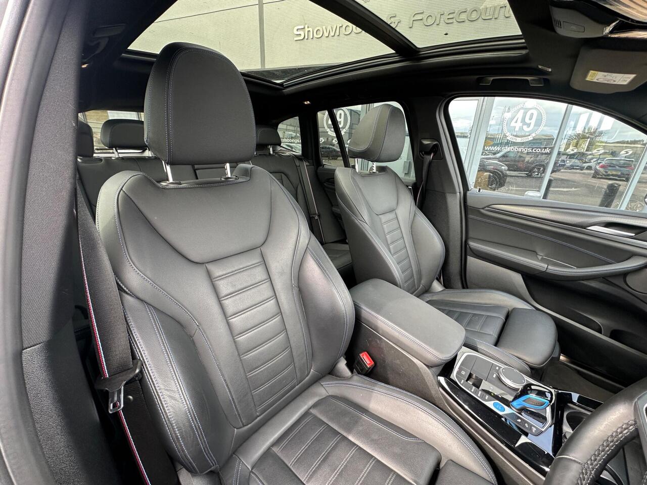 BMW iX3 GL22WMF