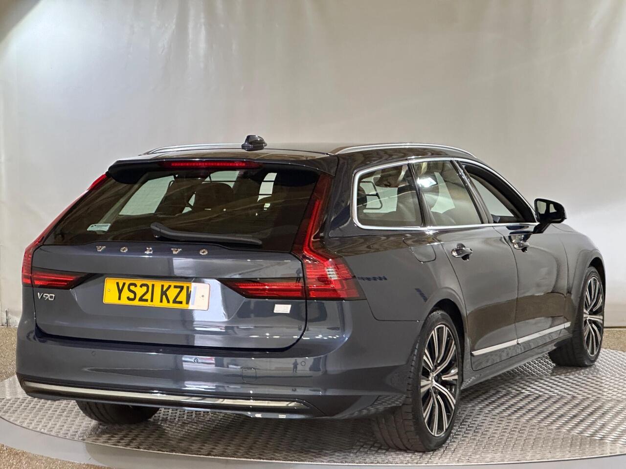 Volvo V90 YS21KZW