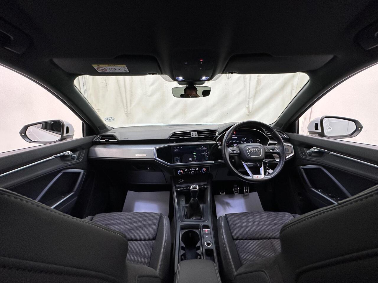 Audi Q3 ST21LJF