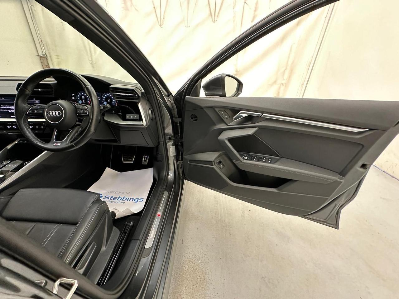 Audi A3 YE21XNF