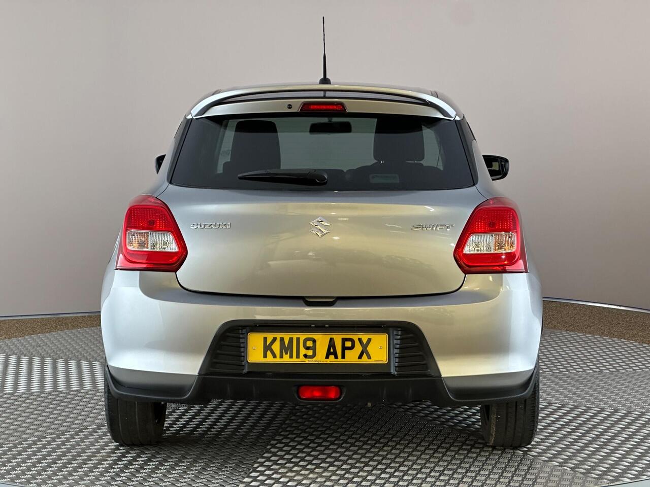 Suzuki Swift KM19APX