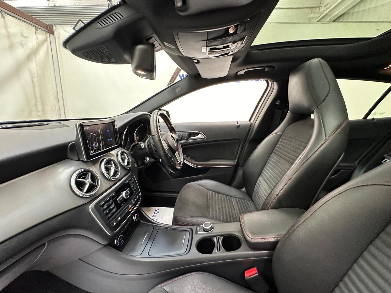 Mercedes-Benz GLA EY15HRN
