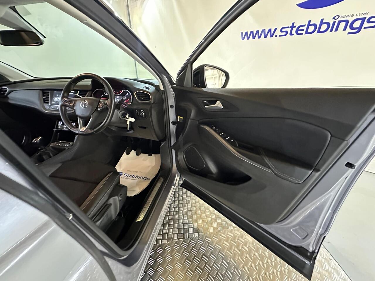 Vauxhall Grandland X VK20RKZ