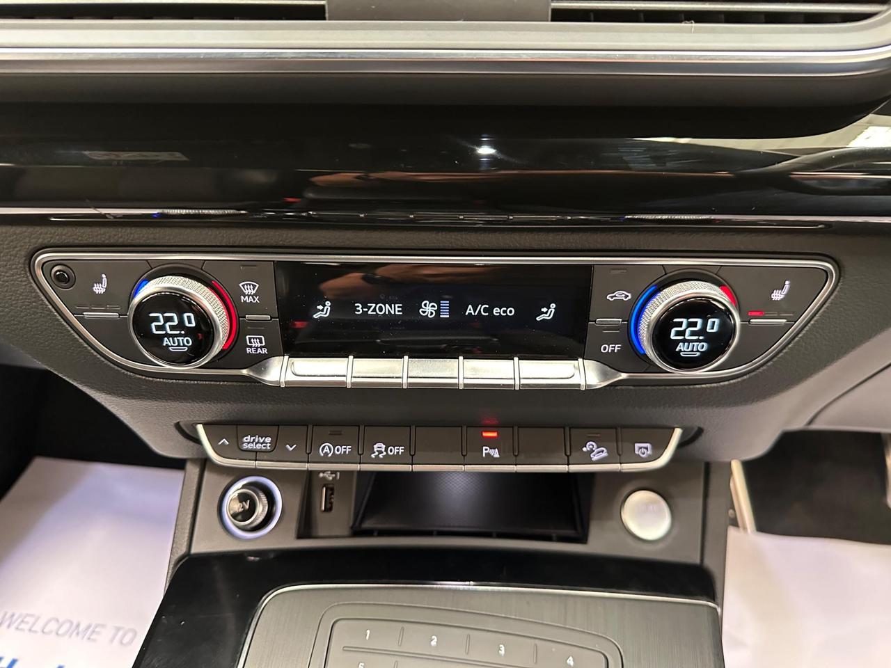 Audi Q5 WF69XDN