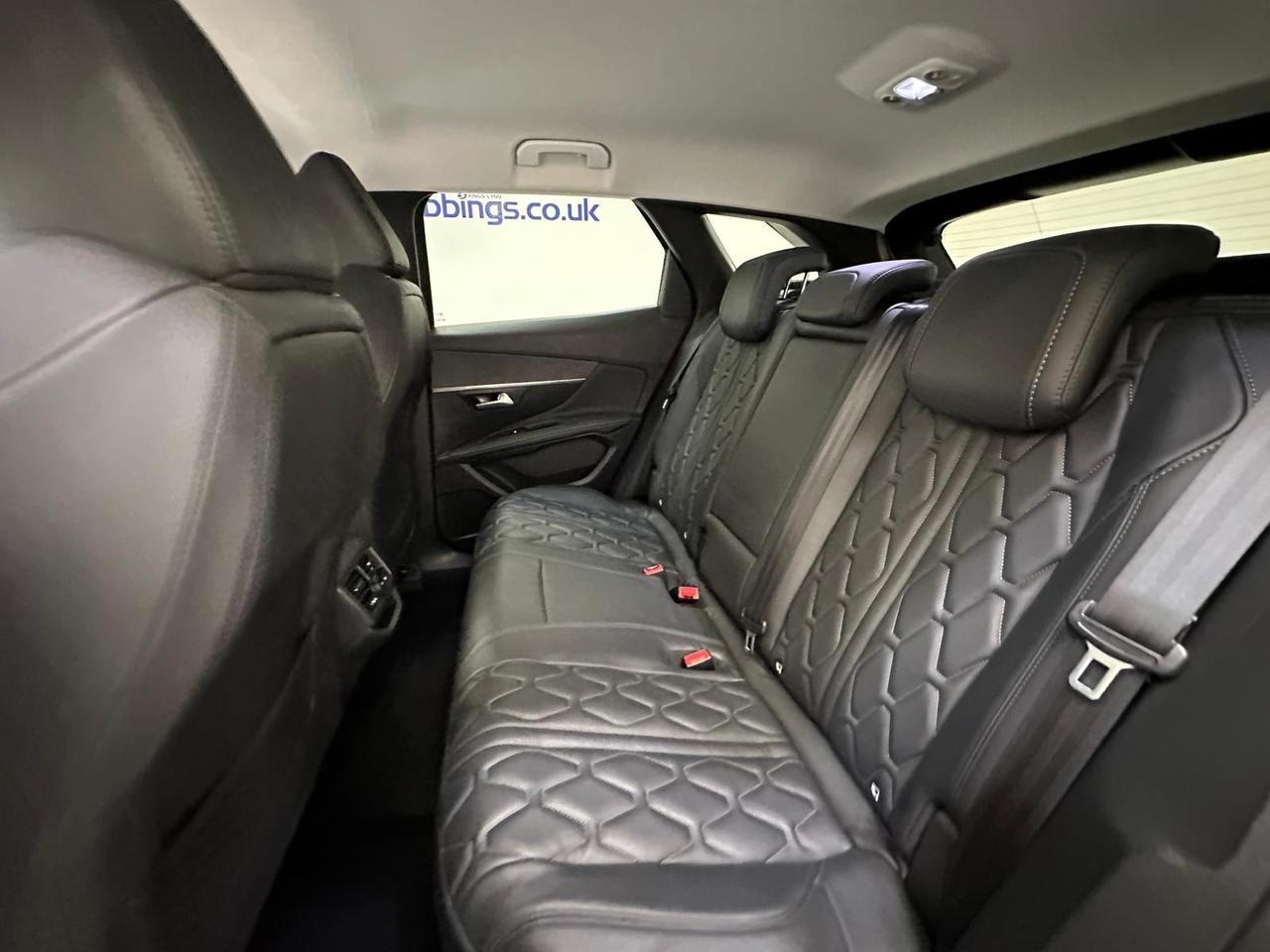 Peugeot 3008 VU71KBN