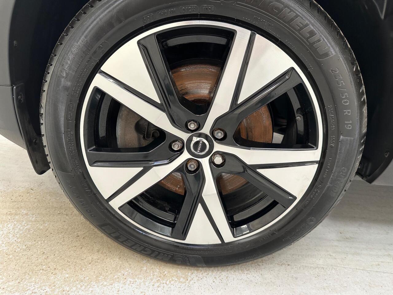 Volvo XC40 YT22VKE