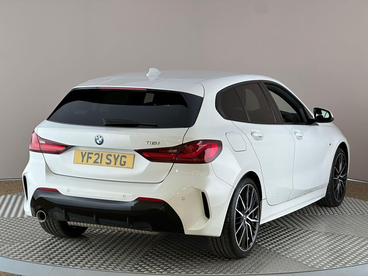 BMW 1 Series YF21SYG