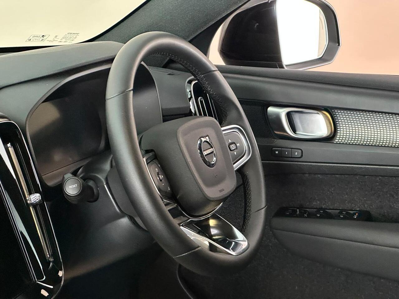 Volvo XC40 FL25SYC