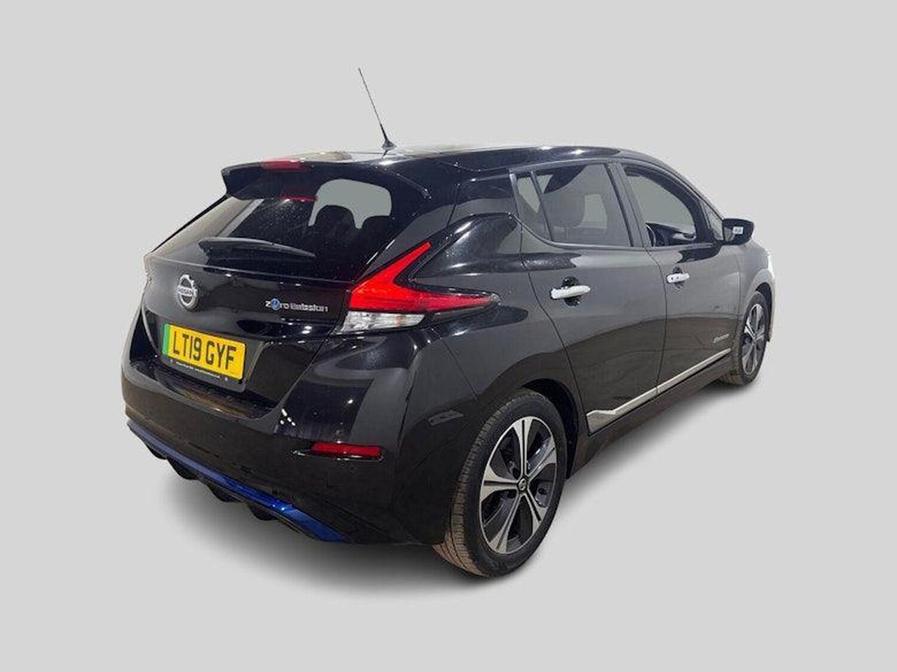 Nissan Leaf LT19GYF
